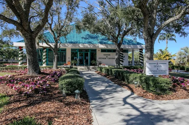 $729,999 | 6404 Wentworth Crossing, University Park, FL 34201