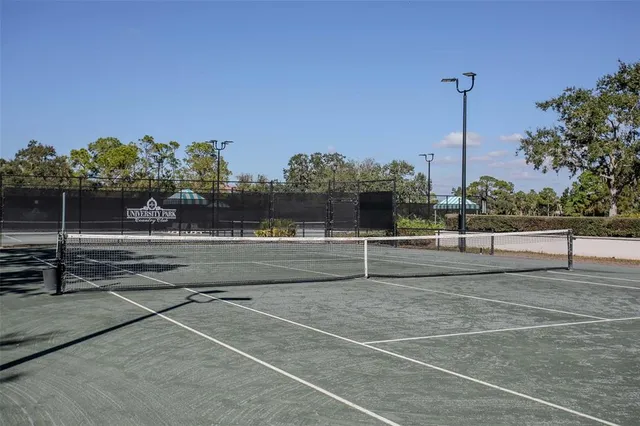 $729,999 | 6404 Wentworth Crossing, University Park, FL 34201