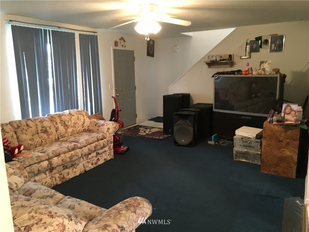 114 Mission Road Kelso, WA 98626 - Photo 2 of 14 Gallery Image 2