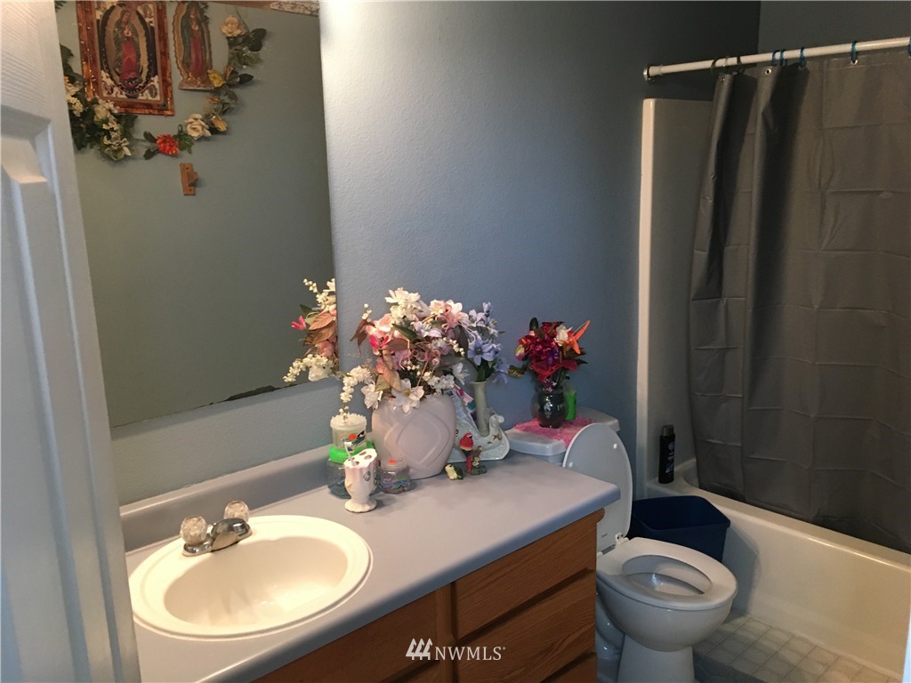 114 Mission Road Kelso, WA 98626 - Photo 10 of 14 Gallery Image 10