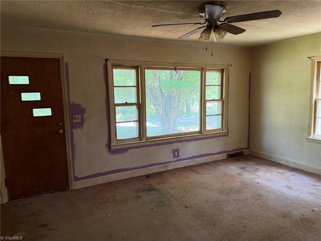 546 Sink Lake Road High Point, NC 27265 - Photo 5 of 14 546