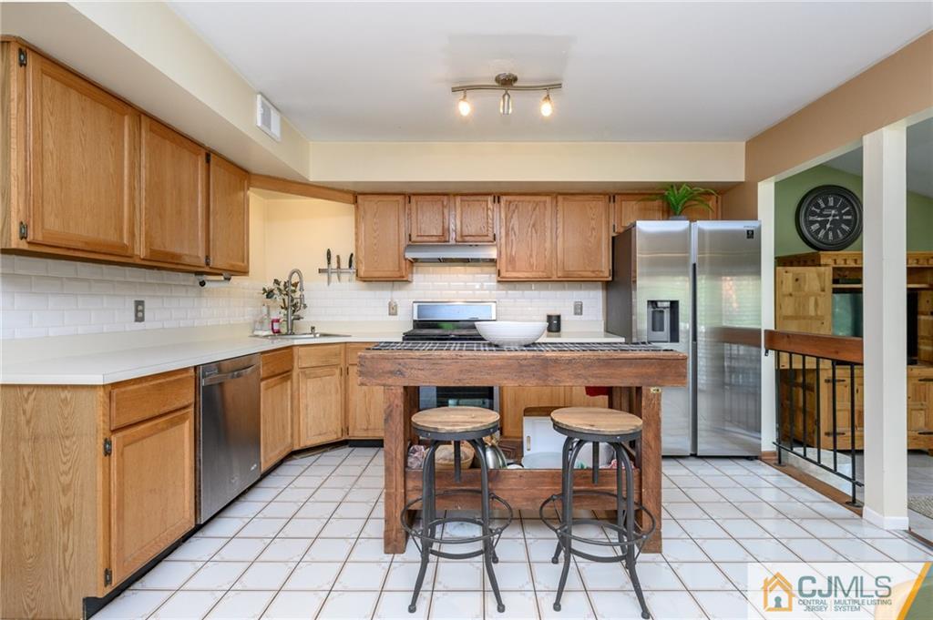 57 Ditmars Circle Hillsborough, NJ 08844 - Photo 13 of 46