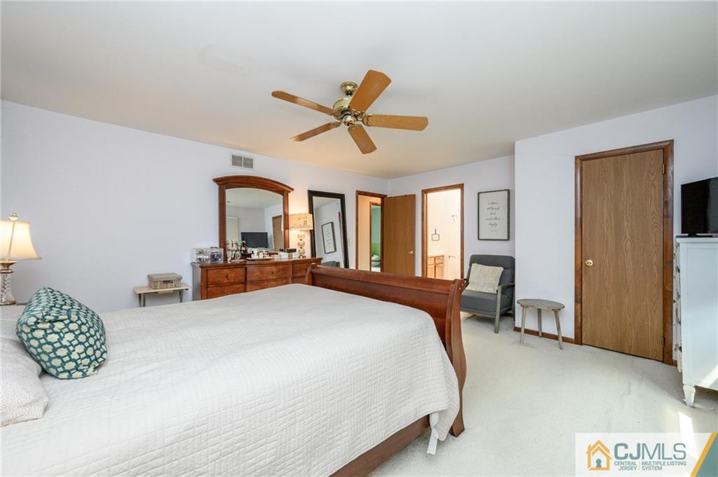 57 Ditmars Circle Hillsborough, NJ 08844 - Photo 28 of 46