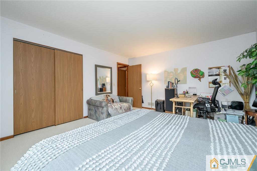 57 Ditmars Circle Hillsborough, NJ 08844 - Photo 33 of 46