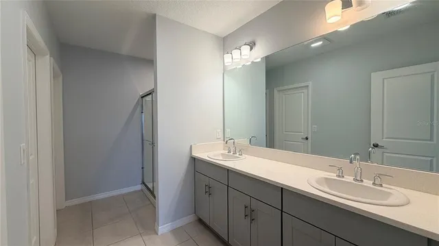 $389,990 | 486 Pine Tree Brg Trail, St. Cloud, FL 34772