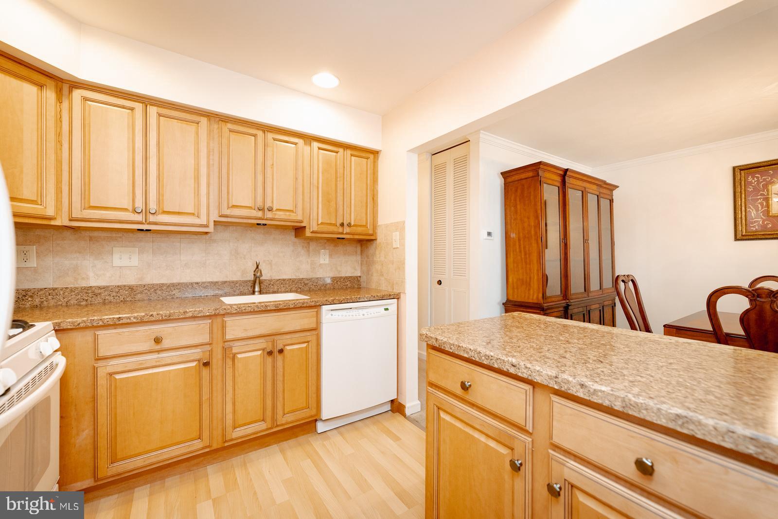 3540 Kyle Road Philadelphia, PA 19154 - Photo 12 of 26 Kitchen