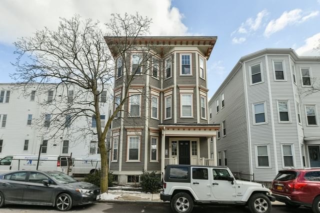 $550,000 | 4 Maryland Street, Unit 1, Boston, MA 02125