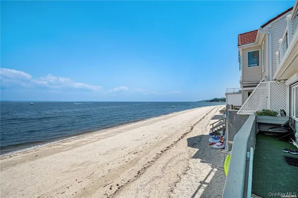 $6,500 | 19 Pine Lane, Bayville, NY 11709