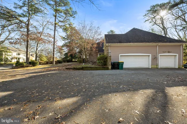 $789,900 | 632 East Lost Pine Way Road, Absecon, NJ 08205