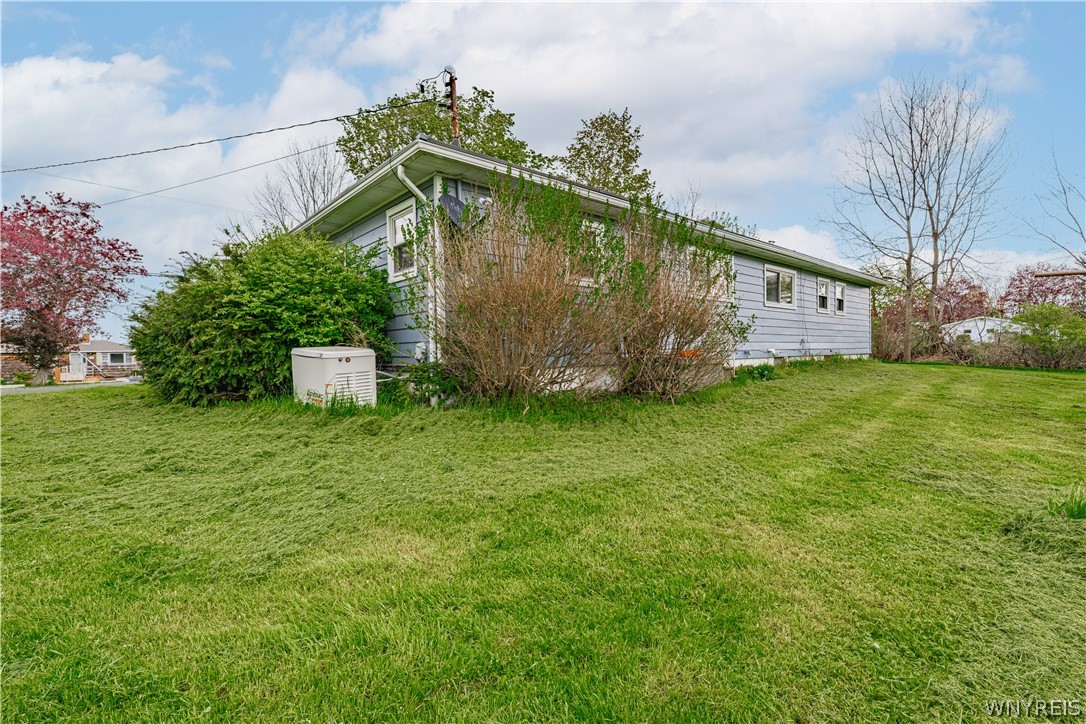 7964 Chestnut Ridge Road Gasport, NY 14067 - Photo 31 of 48