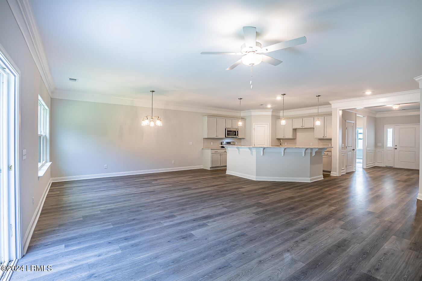 420 Ramport Street Ridgeland, SC 29936 - Photo 8 of 37 8 Open living