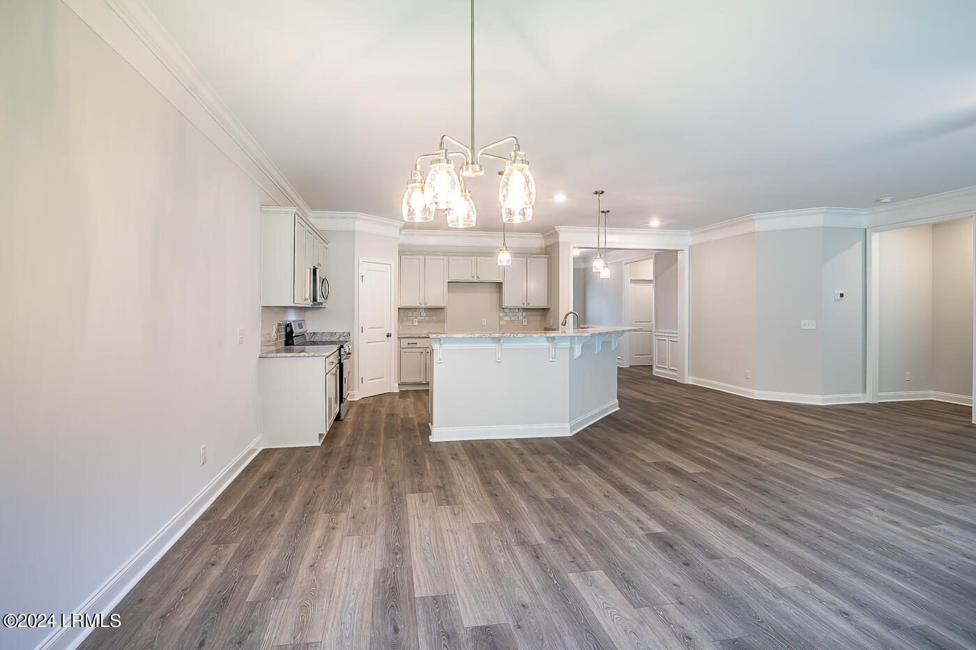 420 Ramport Street Ridgeland, SC 29936 - Photo 10 of 37 10 Dining and kitchen