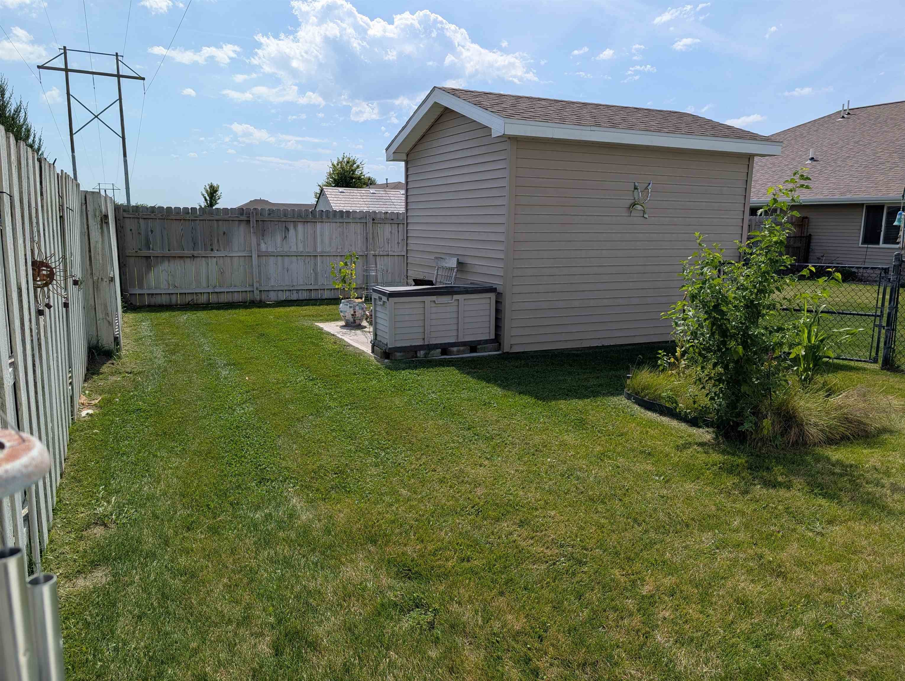 910 West Meadow Ridge Road Norfolk, NE 68701 - Photo 34 of 38 Gallery Image 34