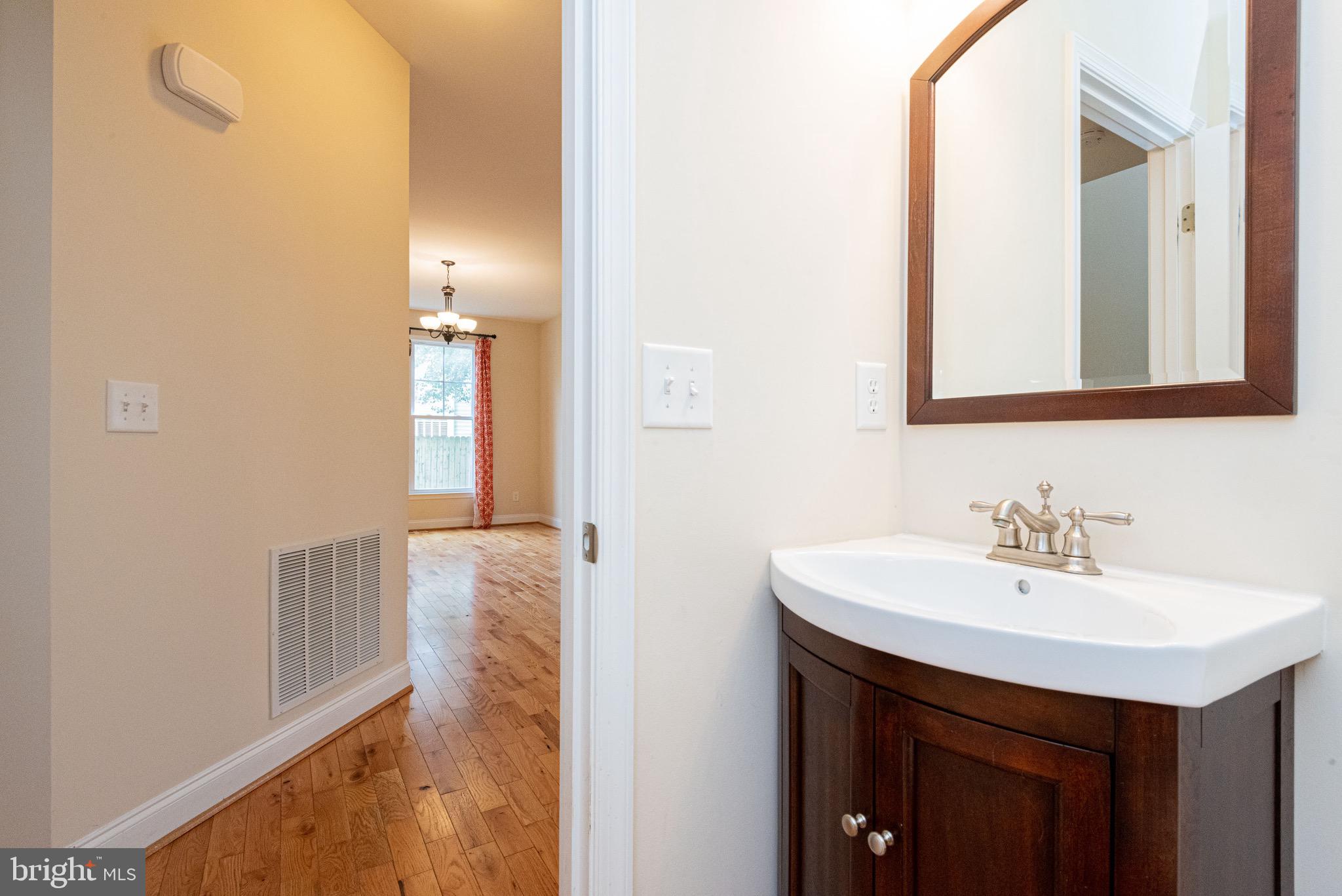 131 Club Road Arnold, MD 21012 - Photo 7 of 54 Gallery Image 7