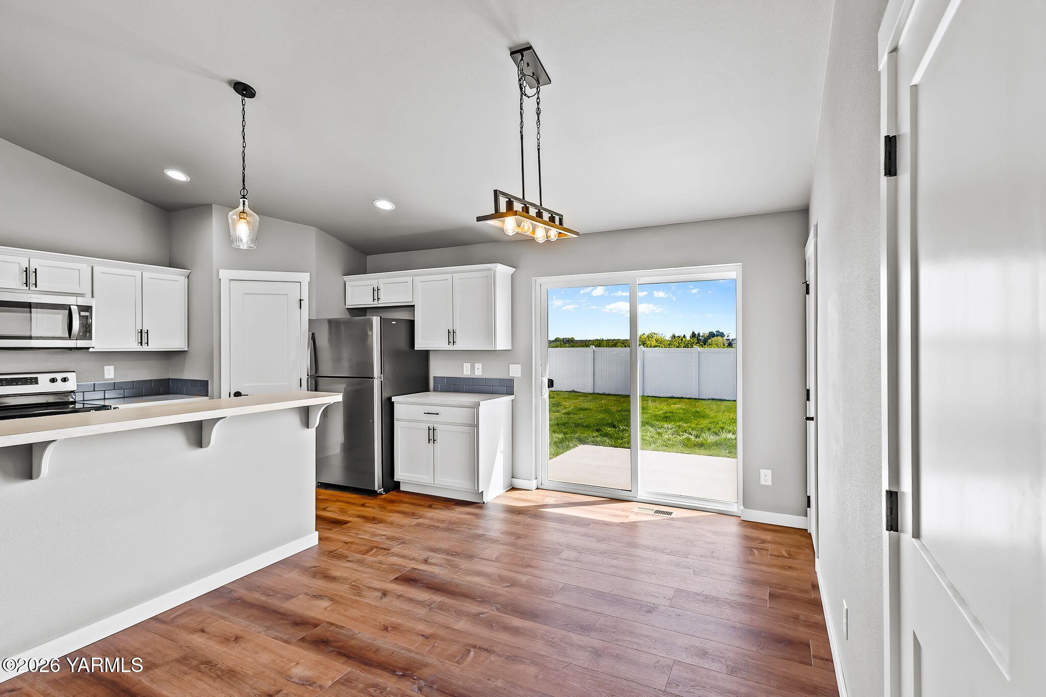 106 Walnut Street Tieton, WA 98947 - Photo 8 of 21 106 Walnut St-8