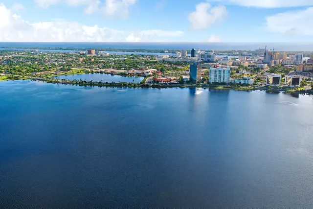 $3,450,000 | 2557 Seminole Circle, West Palm Beach, FL 33409