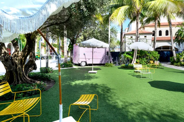 $3,450,000 | 2557 Seminole Circle, West Palm Beach, FL 33409