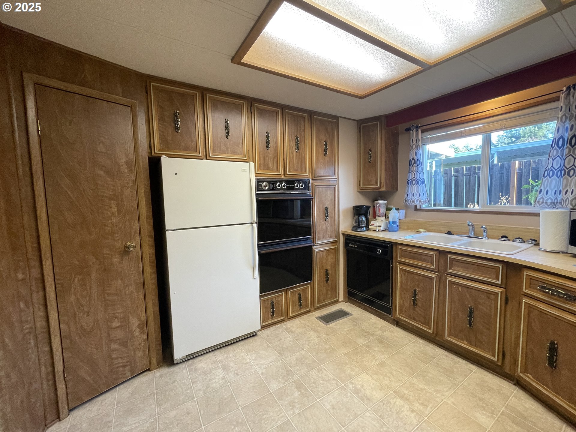 100 Southwest 195th Avenue, Unit 31 Beaverton, OR 97006 - Photo 10 of 46