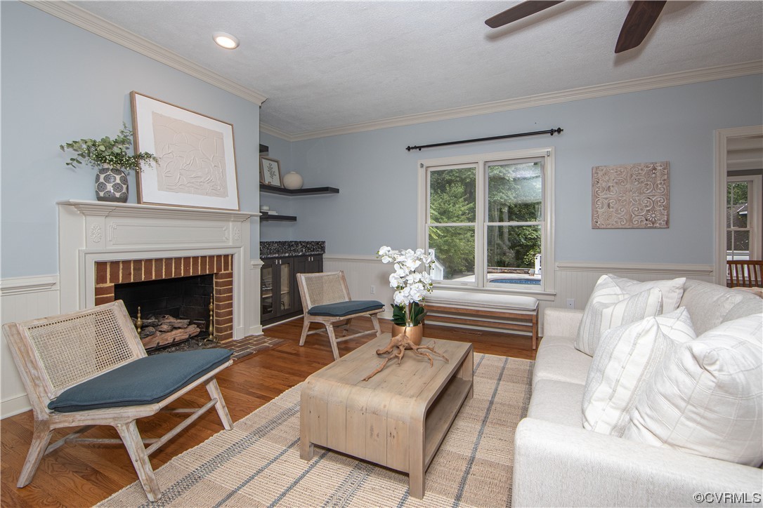 2425 Hartlepool Lane Midlothian, VA 23113 - Photo 2 of 44 a living room with furniture and a fireplace