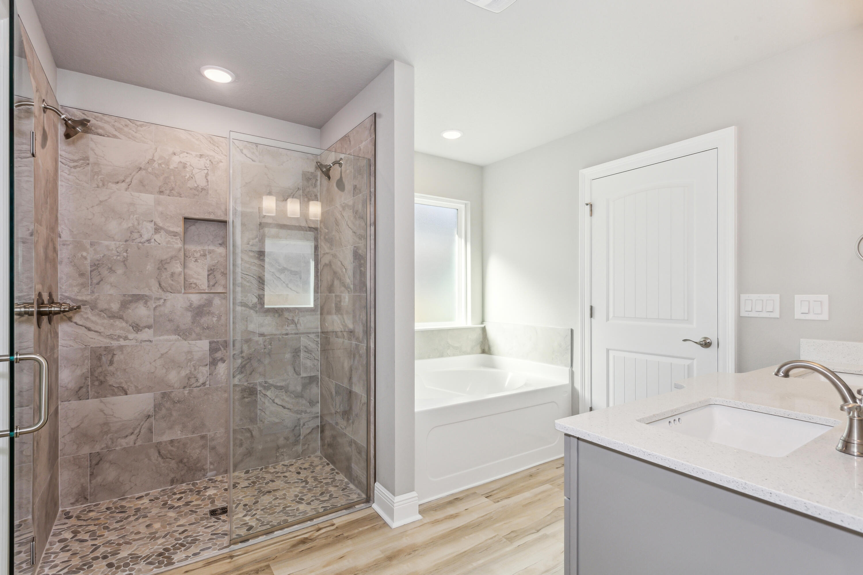 3549 Bob Tolbert Road Navarre, FL 32566 - Photo 26 of 32 8564 La Salle Dr-25