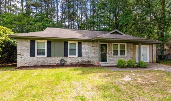$305,000 | 104 Duncan Court, Summerville, SC 29486