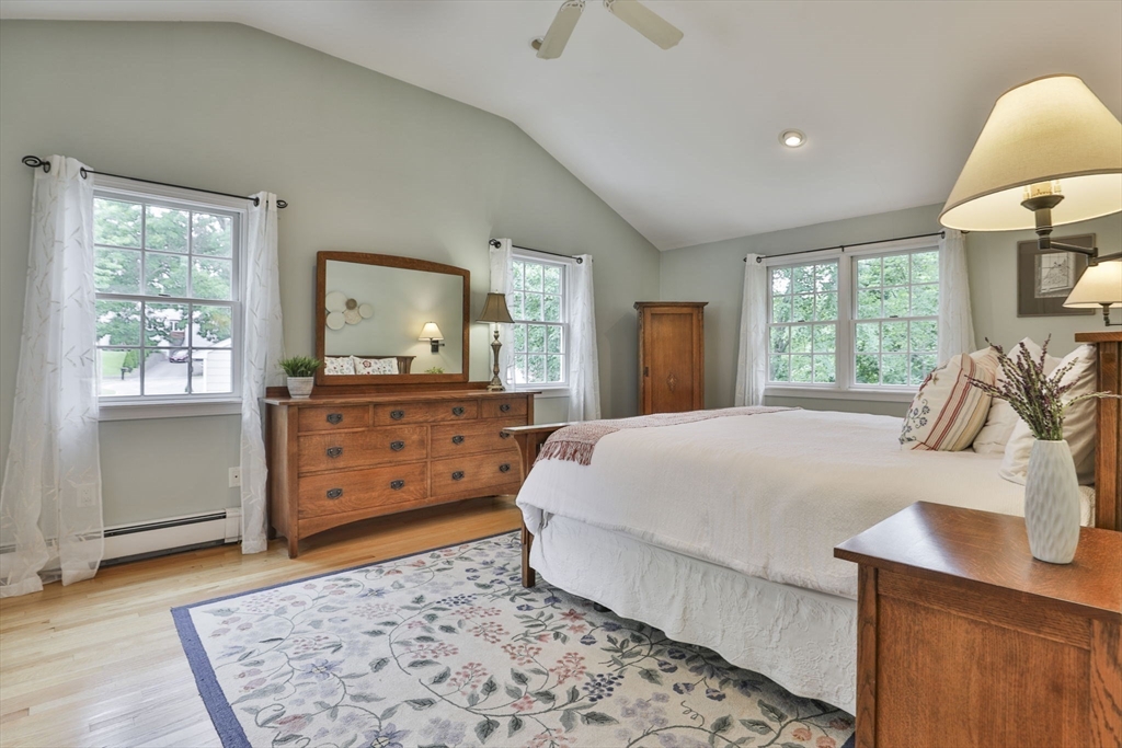 33 Reynolds Road Wakefield, MA 01880 - Photo 21 of 42