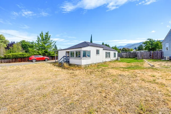 $375,000 | 1342 East Main Street, Ashland, OR 97520