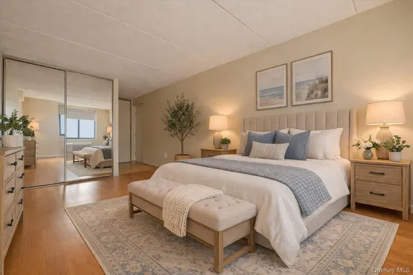 $849,000 | 750 West Broadway, Unit 4Q, Long Beach, NY 11561