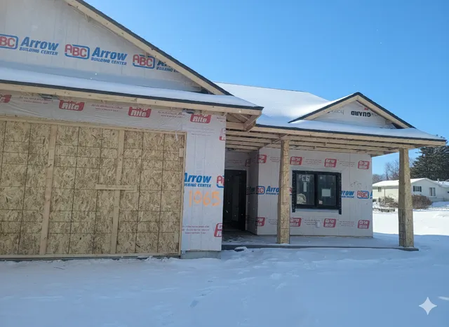 $510,900 | 1065 Legend Lane, River Falls, WI 54022