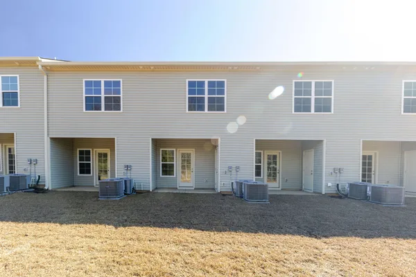 $189,900 | 355 Bordeaux Drive, Thomson, GA 30824