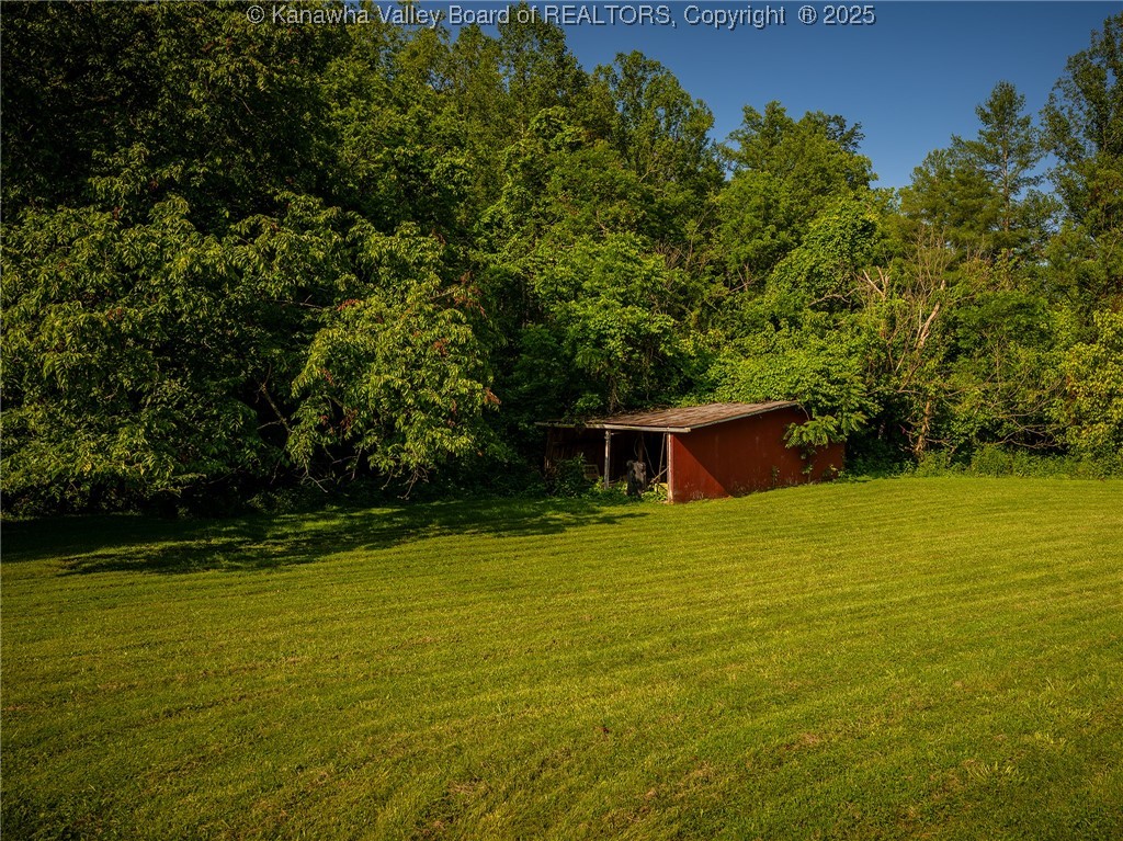 1846 Scott Depot Road Scott Depot, WV 25560 - Photo 25 of 29 OUTSIDE SHED/BARN