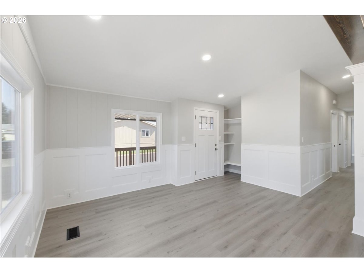 5422 Portland Road Northeast, Unit 79 Salem, OR 97305 - Photo 12 of 48