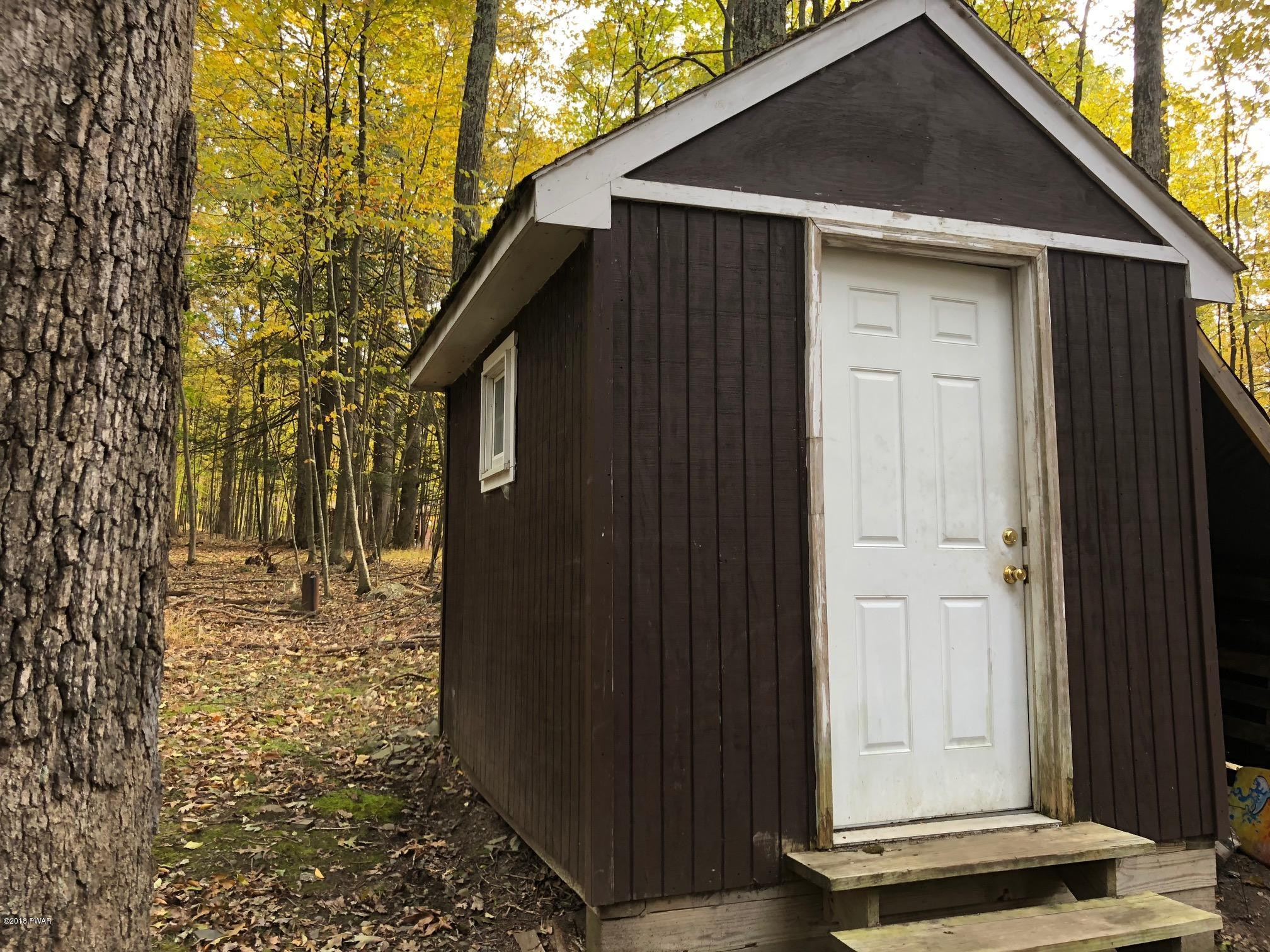 5144 Minks Pond Road Bushkill, PA 18324 - Photo 29 of 29 Shed