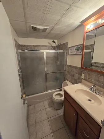 $285,000 | 3 Pembroke Drive, Unit 17, Derry, NH 03038