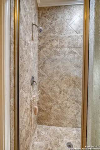 a utility room with a sink washer and dryer