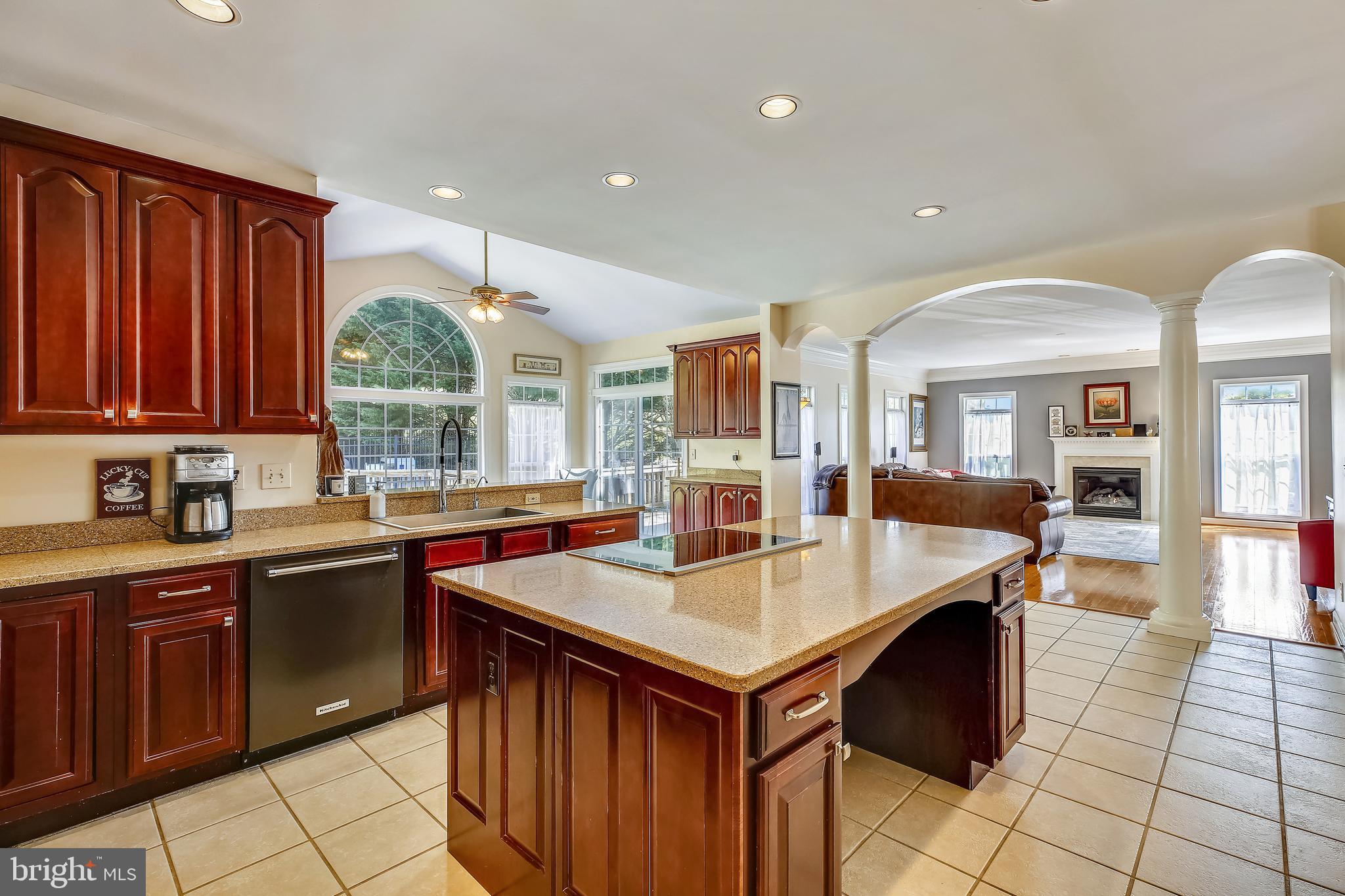 9509 Watkins Road Gaithersburg, MD 20882 - Photo 6 of 35 Gourmet kitchen