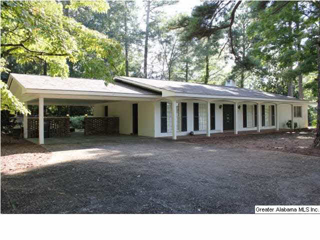 804 Cherokee Drive Sylacauga, AL 35150 - Photo 1 of 23