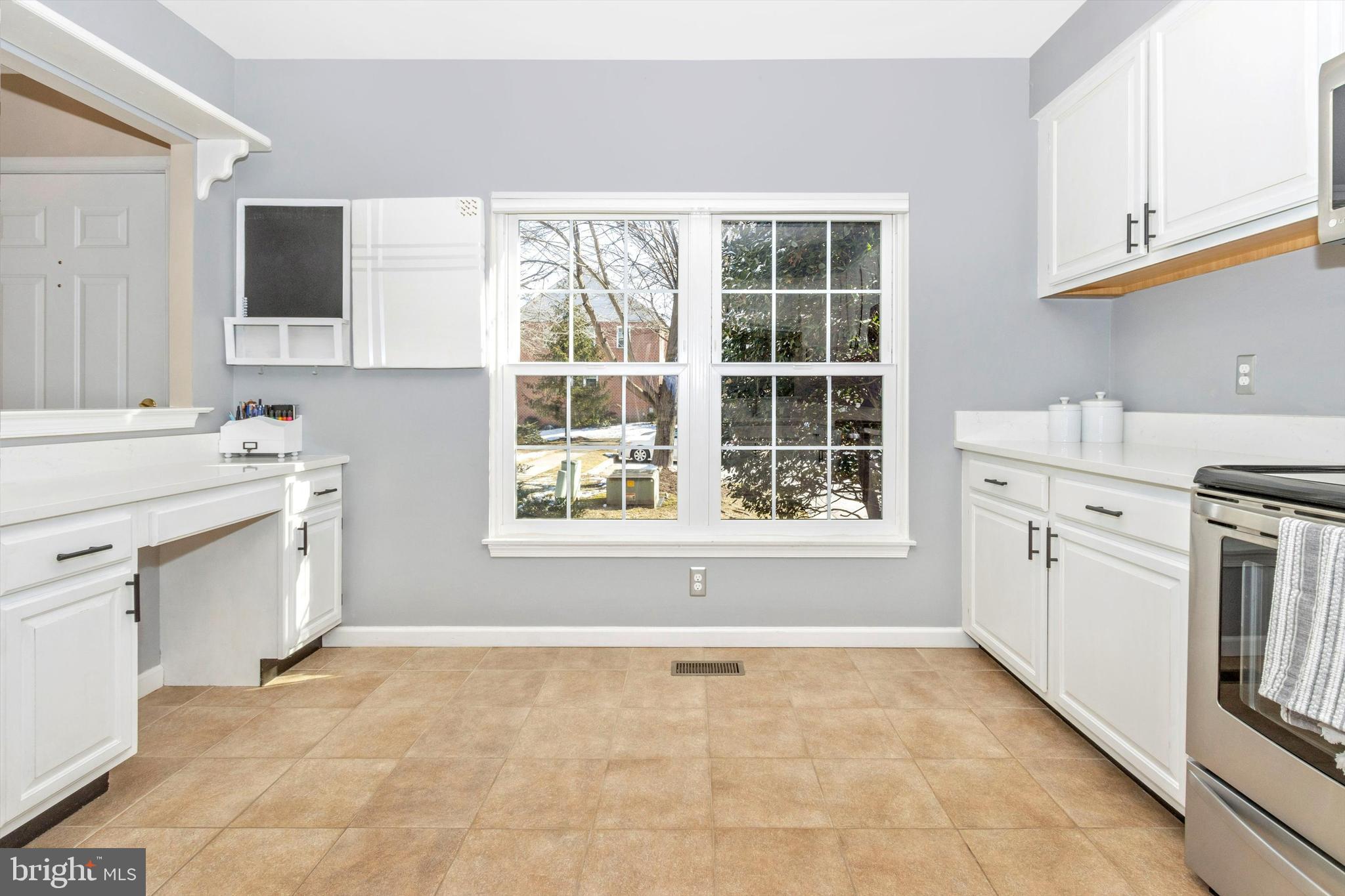 4048 Forest Valley Road Baltimore, MD 21234 - Photo 5 of 45 Gallery Image 5