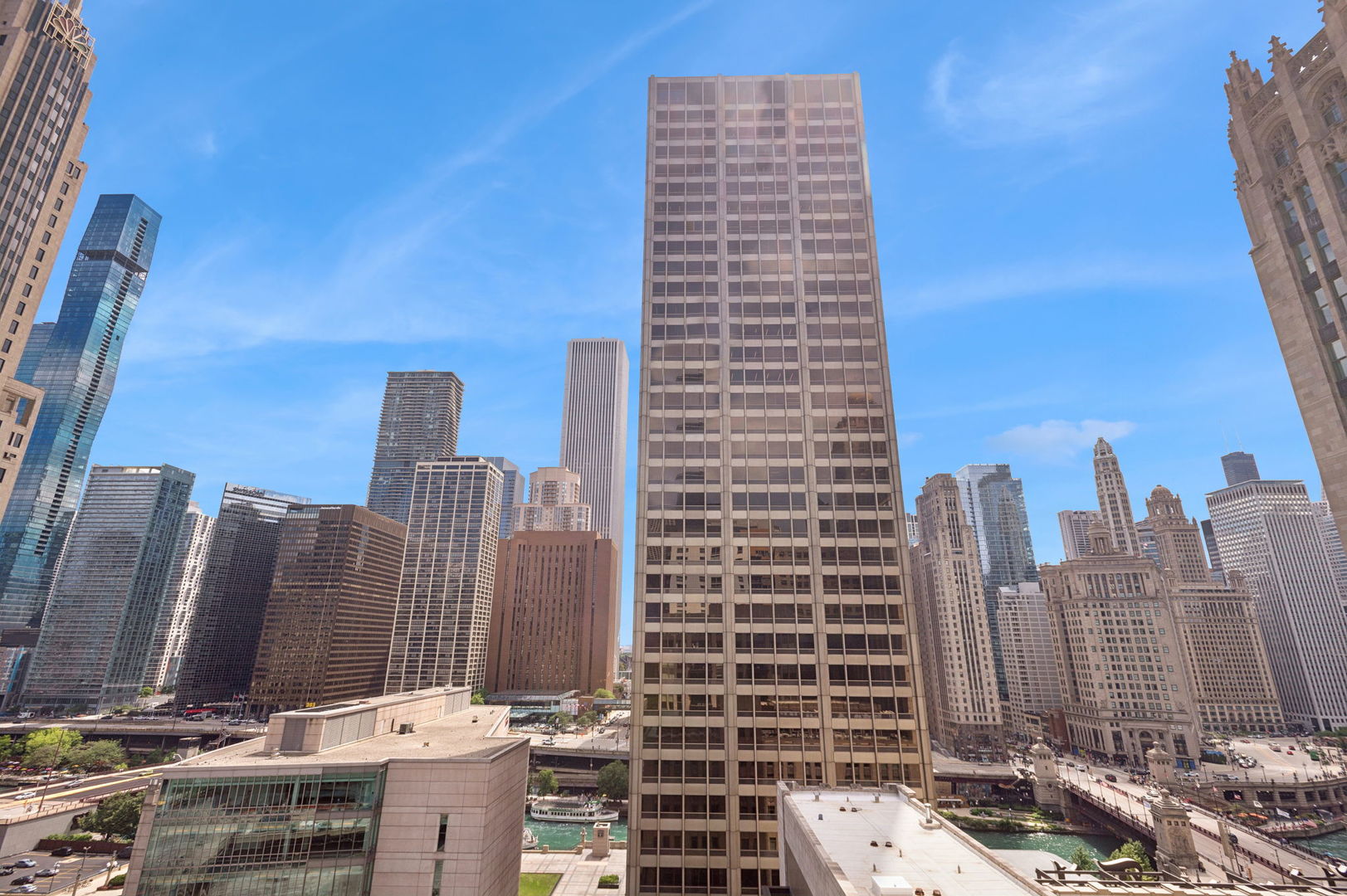 435 North Michigan Avenue, Unit 1112 Chicago, IL 60611 - Photo 21 of 70 a view of a city with tall buildings