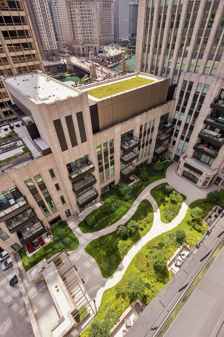 435 North Michigan Avenue, Unit 1112 Chicago, IL 60611 - Photo 25 of 70 a view of a backyard with chairs