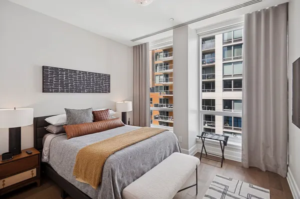 $4,300,000 | 435 North Michigan Avenue, Unit 1112, Chicago, IL 60611
