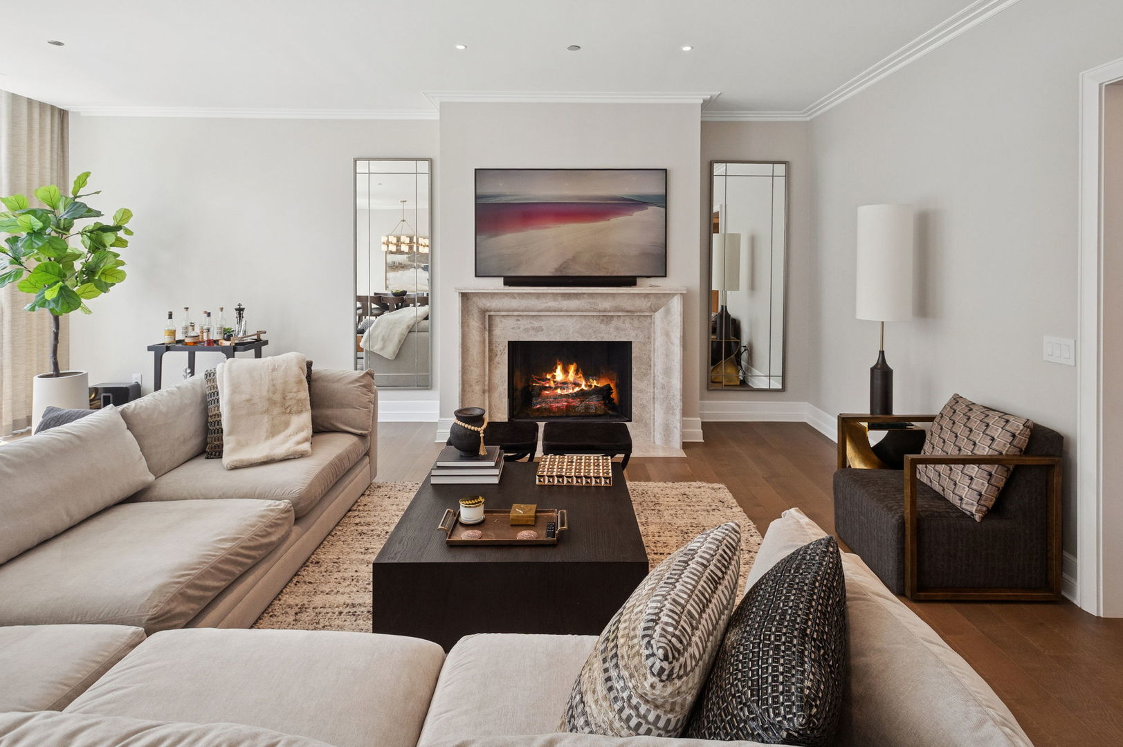 435 North Michigan Avenue, Unit 1112 Chicago, IL 60611 - Photo 5 of 70 a living room with furniture and a fireplace