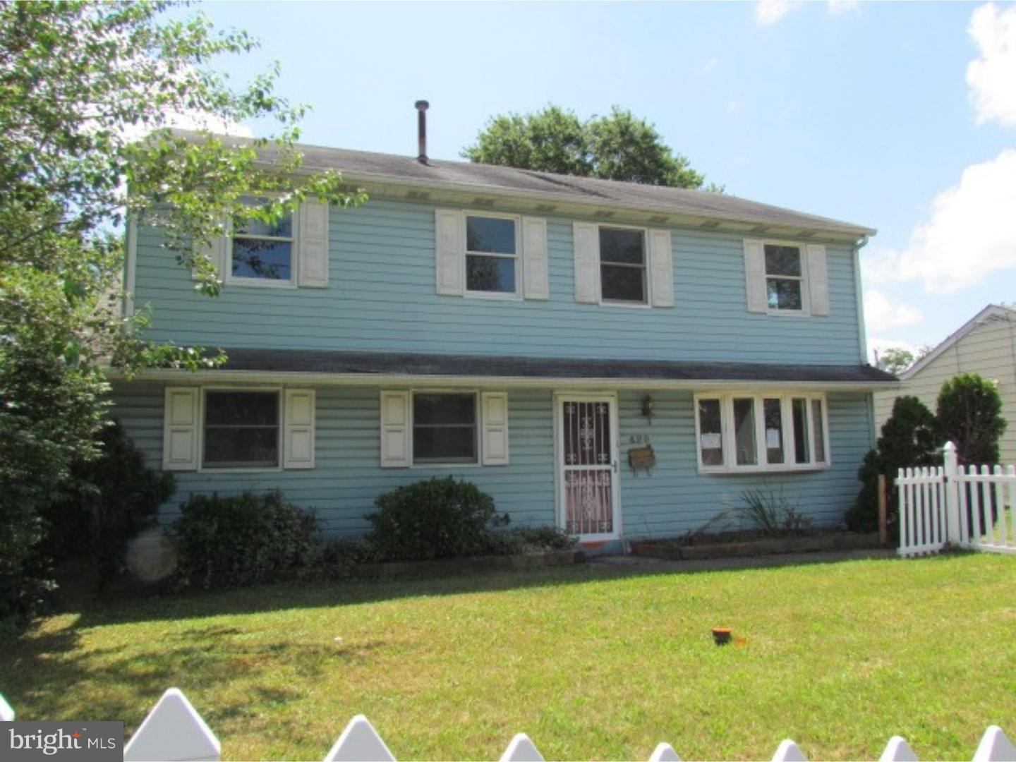 420 Colonial Road Bellmawr, NJ 08031 - Photo 1 of 12