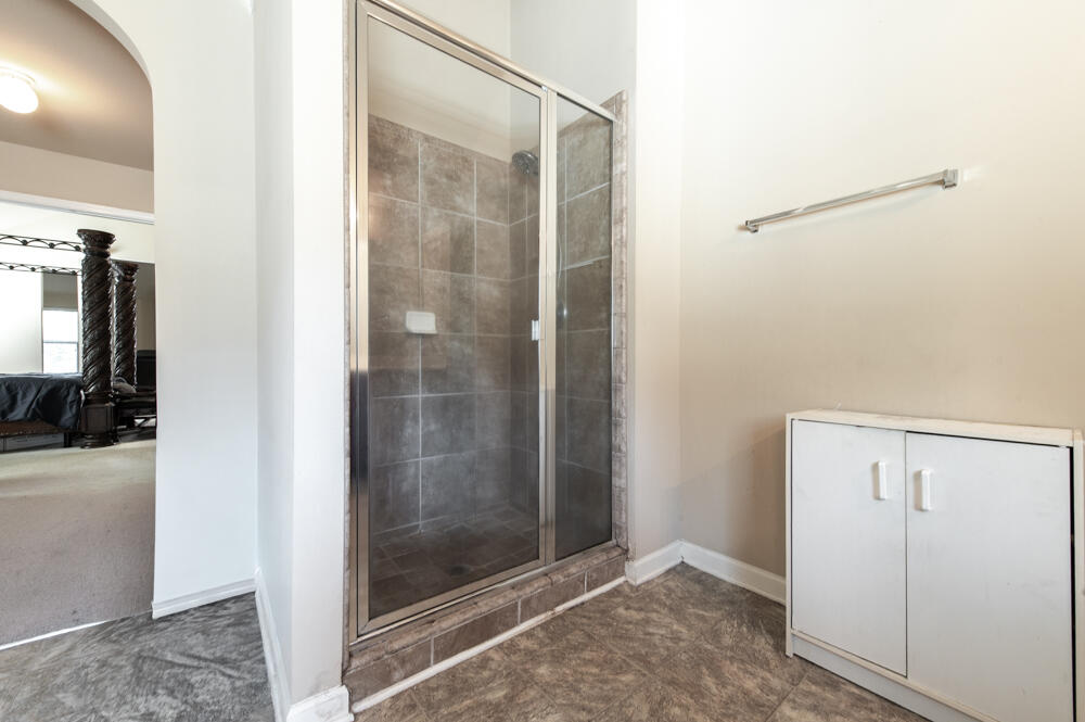 2771 Huntcliffe Drive Augusta, GA 30909 - Photo 11 of 28 Tiled Shower!