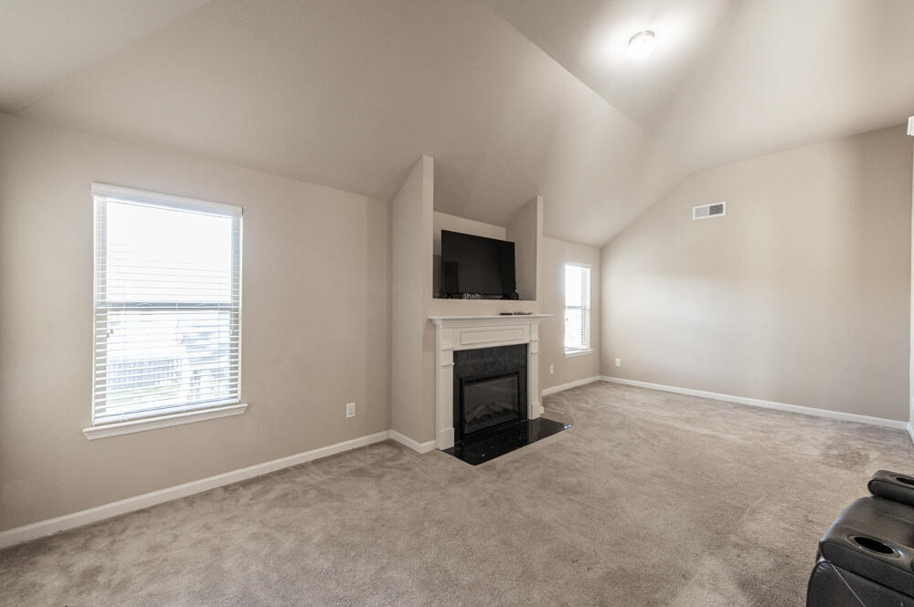 2771 Huntcliffe Drive Augusta, GA 30909 - Photo 9 of 28 Sitting Room with Fireplace!