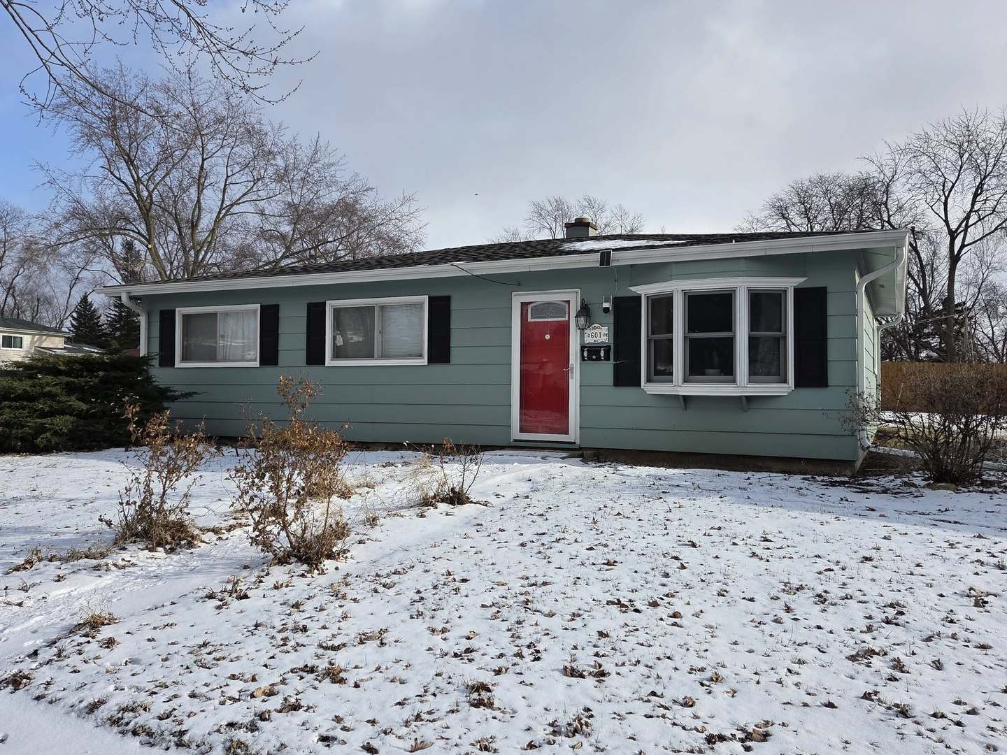 601 Ridgewood Drive Streamwood, IL 60107 - Photo 1 of 4