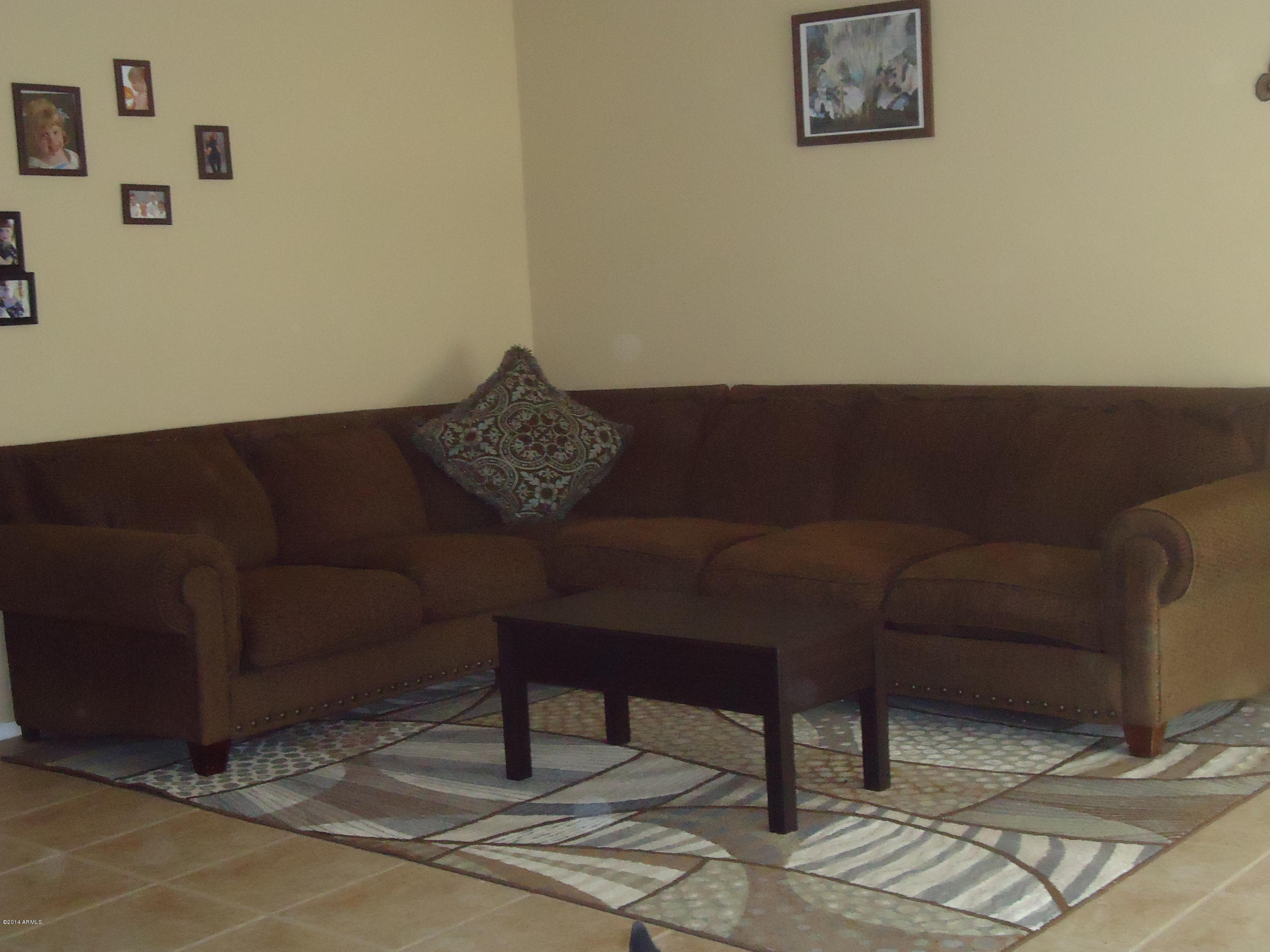 8326 West Bloomfield Road Peoria, AZ 85381 - Photo 3 of 16 LIVING ROOM