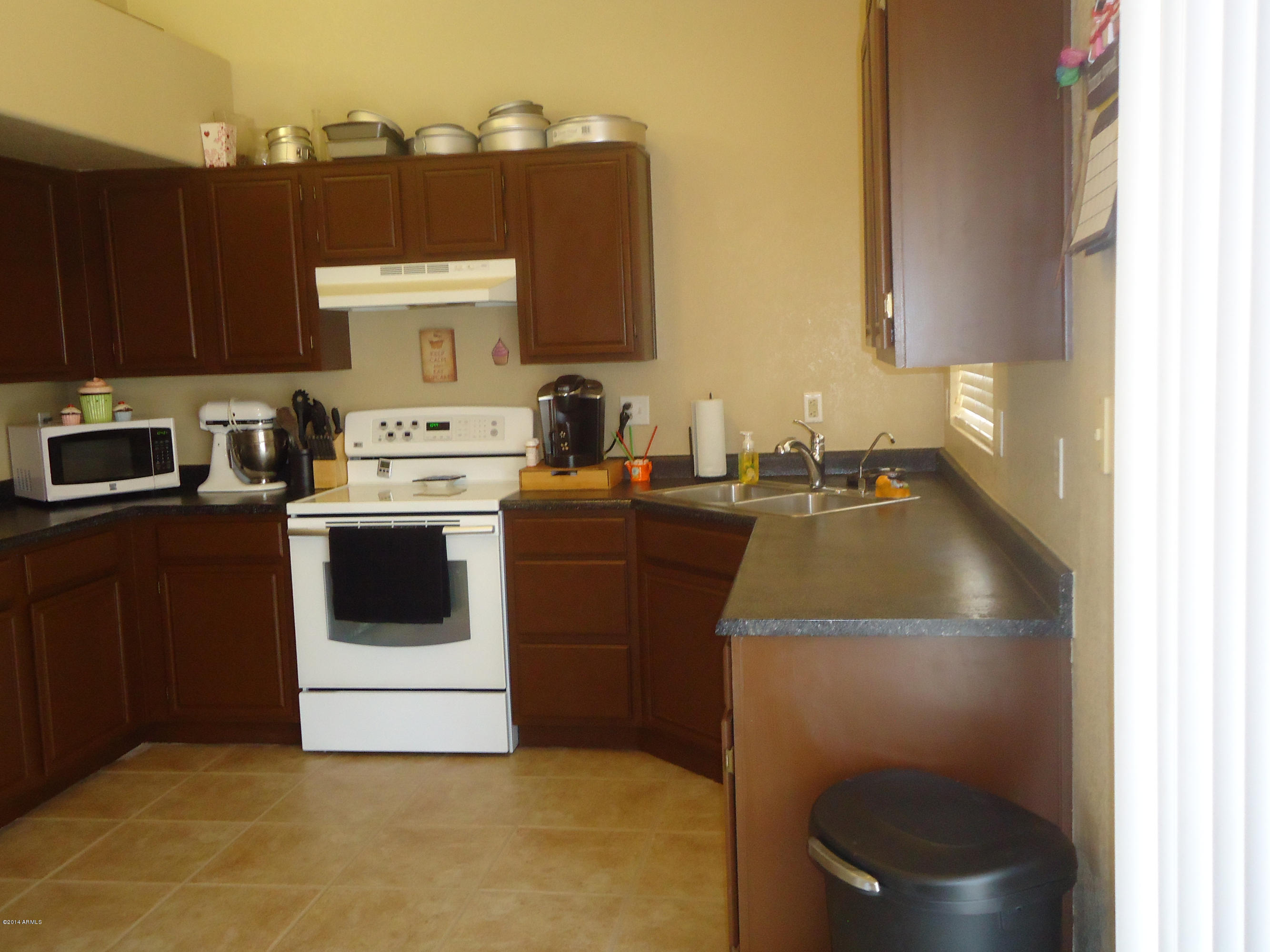 8326 West Bloomfield Road Peoria, AZ 85381 - Photo 7 of 16 KITCHEN 2