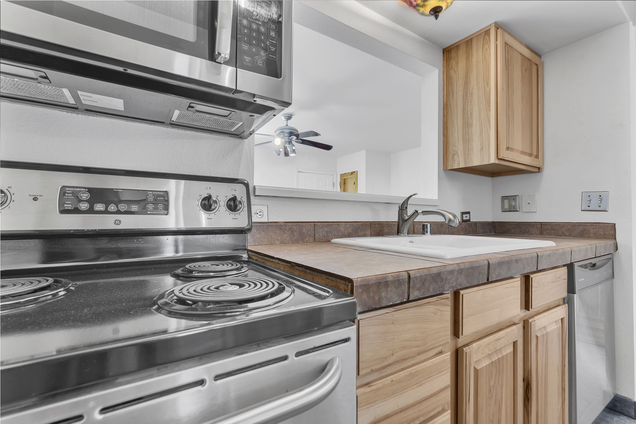 2210 Miguel Chavez Road, Unit 113 Santa Fe, NM 87505 - Photo 21 of 30