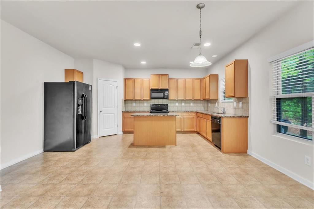 5615 Wisbech Way Atlanta, GA 30349 - Photo 7 of 27